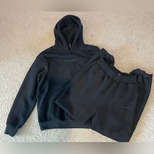 Comfrt Black Hoodie and Pants Set